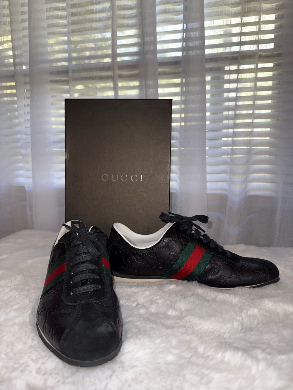 Gucci Black Leather Unisex Sneaker with Red and Green Web